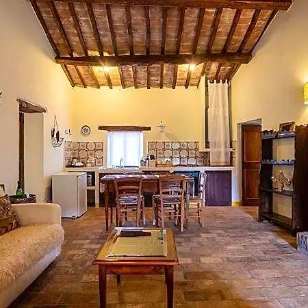 Ξενοδοχείο Castello Valenzino 3*